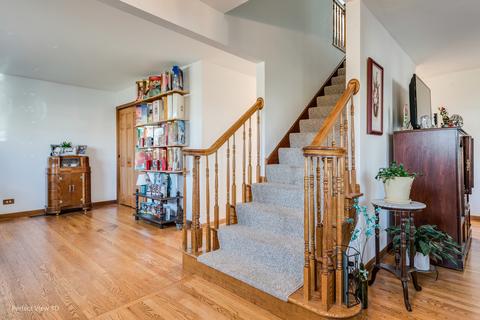 4204 Peacock Ct, Rolling Meadows, IL 60008 photo 3