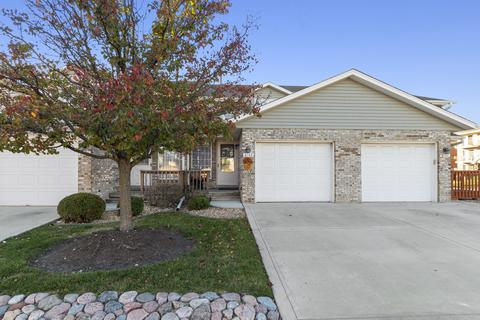 8142 Daniel Dr, Justice, IL 60458 photo 2