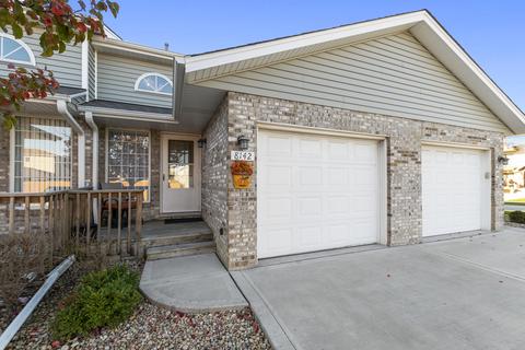 8142 Daniel Dr, Justice, IL 60458 photo 1