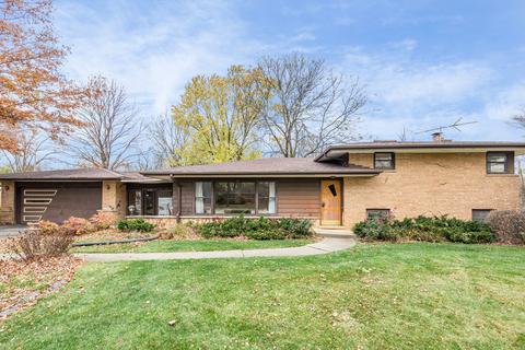 206 Viola Ln, Prospect Heights, IL 60070