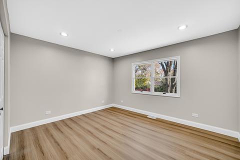 53 Schoenbeck Rd, Wheeling, IL 60090 photo 11