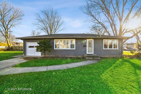 871 Adams St, Elgin, IL 60123 photo 1