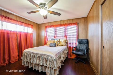 871 Adams St, Elgin, IL 60123 photo 6