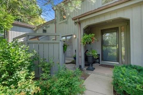 163 N Shoreline Rd, Lake Barrington, IL 60010