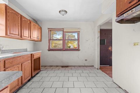 3005 Wallace Ave, Steger, IL 60475 photo 18