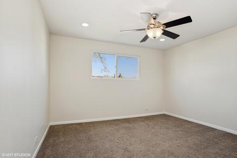340 Dover Ln, Des Plaines, IL 60018 photo 9