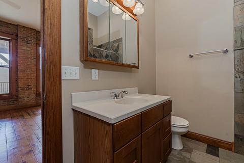 221 E Front St #2, Bloomington, IL 61701 photo 19