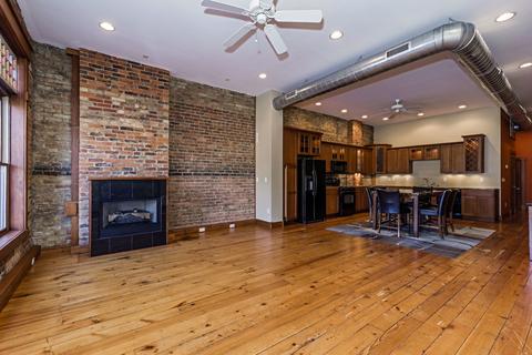 221 E Front St #2, Bloomington, IL 61701 photo 5