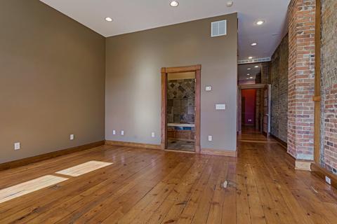221 E Front St #2, Bloomington, IL 61701 photo 15