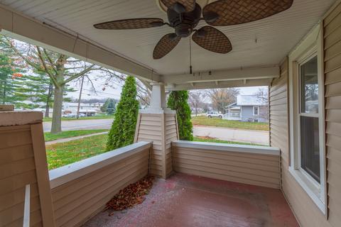 910 N Linden St, Normal, IL 61761 photo 3