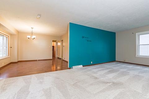 910 N Linden St, Normal, IL 61761 photo 8