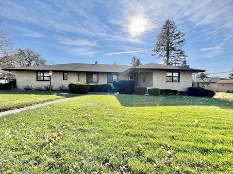 1325 Wing St, Elgin, IL 60123 photo 1