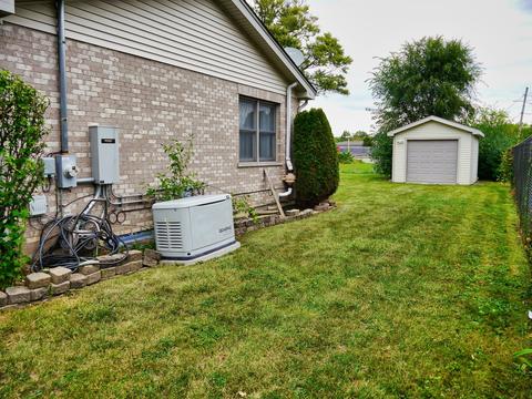 9401 S Octavia Ave, Bridgeview, IL 60455 photo 27