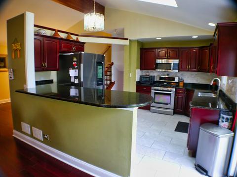 9401 S Octavia Ave, Bridgeview, IL 60455 photo 10