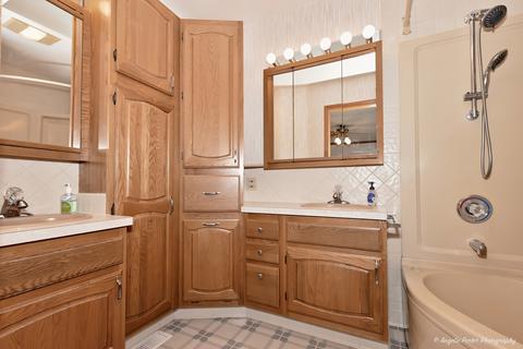2015 Bryn Mawr Ct, Johnsburg, IL 60051 photo 22