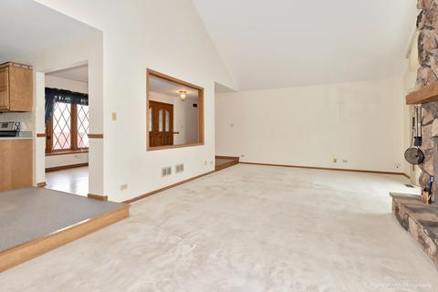 2015 Bryn Mawr Ct, Johnsburg, IL 60051 photo 8