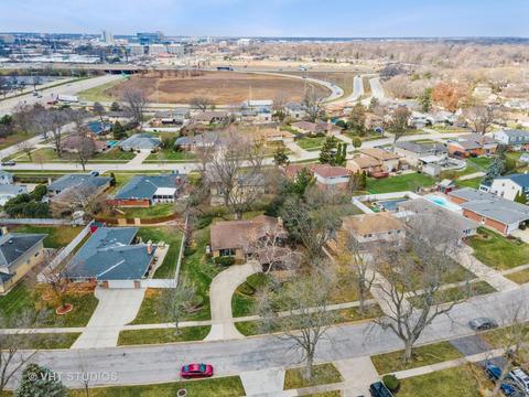 4607 Thorntree Ln, Rolling Meadows, IL 60008 photo 9