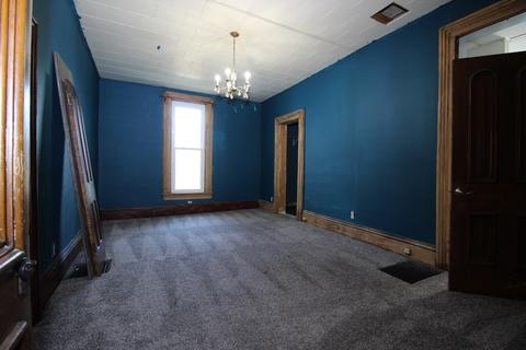 1006 E Main St, Clinton, IL 61727 photo 11
