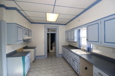 1006 E Main St, Clinton, IL 61727 photo 8