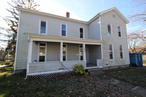 1006 E Main St, Clinton, IL 61727 photo 1