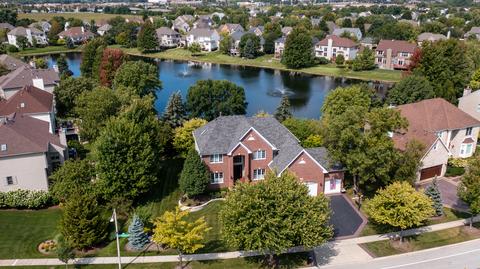 1330 Stonegate Rd, Algonquin, IL 60102 photo 2