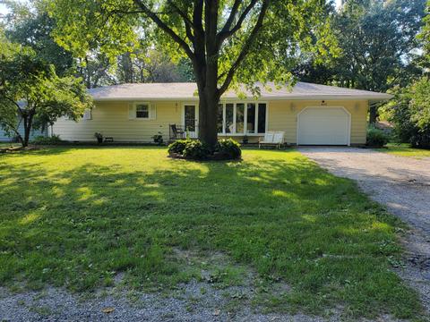 649 N High St, Bement, IL 61813 photo 1