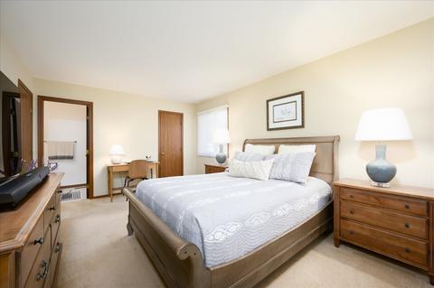 208 Brookside Ln #A, Willowbrook, IL 60527 photo 15