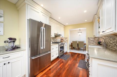 208 Brookside Ln #A, Willowbrook, IL 60527 photo 8