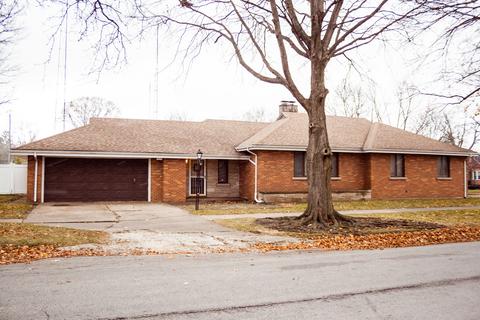 1520 E Hickory St, Kankakee, IL 60901 photo 1