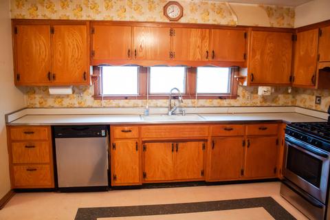 1520 E Hickory St, Kankakee, IL 60901 photo 7