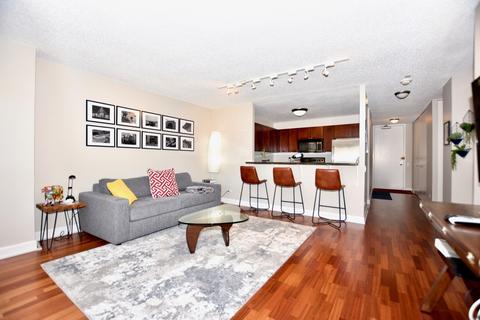 30 E Huron St #1706, Chicago, IL 60611 photo 9