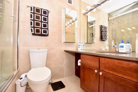 30 E Huron St #1706, Chicago, IL 60611 photo 22