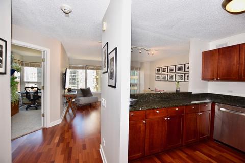 30 E Huron St #1706, Chicago, IL 60611 photo 13
