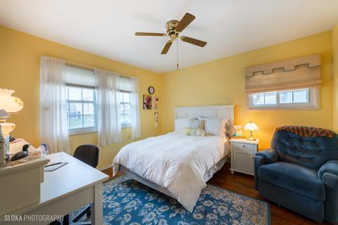 640 Durham Ln, Hoffman Estates, IL 60169 photo 14