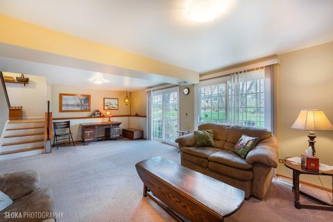 640 Durham Ln, Hoffman Estates, IL 60169 photo 11