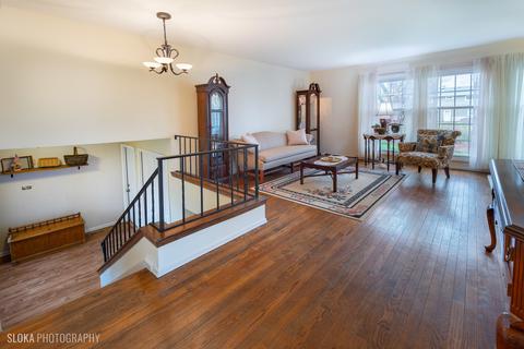 640 Durham Ln, Hoffman Estates, IL 60169 photo 4