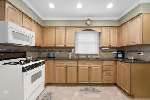 6005 Bentley Ave, Willowbrook, IL 60527 photo 6