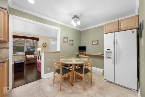 6005 Bentley Ave, Willowbrook, IL 60527 photo 5