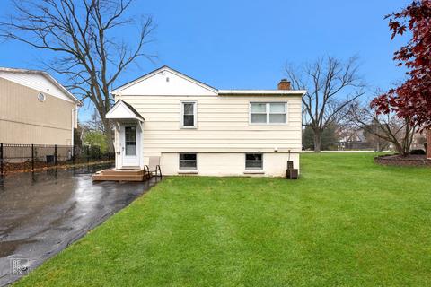 6005 Bentley Ave, Willowbrook, IL 60527 photo 16