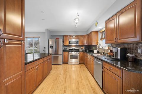 5521 Stonybrook Dr, Plainfield, IL 60586 photo 4