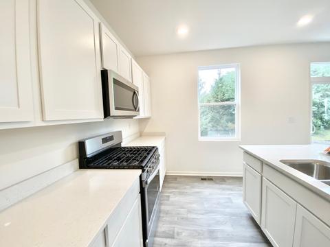 2215 Daly Ln, Plainfield, IL 60585 photo 3