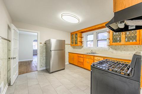 7323 W 62nd St, Summit, IL 60501 photo 5