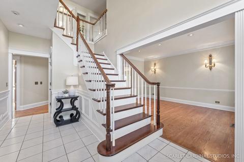 1772 Challenger Ct, Wheaton, IL 60189 photo 2