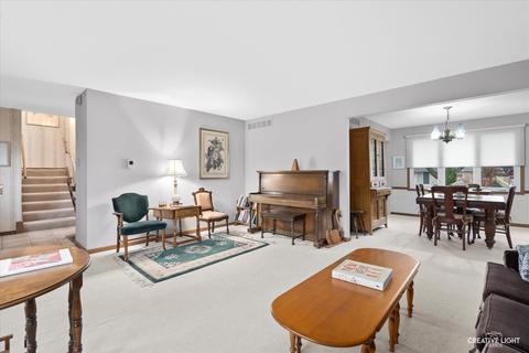 979 Ruth Dr, Elgin, IL 60123 photo 7