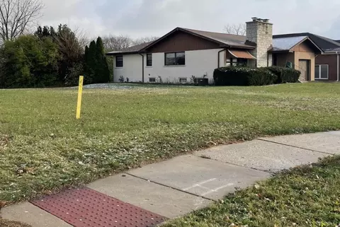 200 S Addison Rd, Addison, IL 60101 photo 7