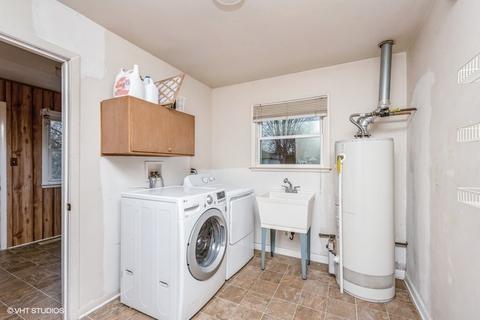 4821 W Home Ave, Mchenry, IL 60050 photo 9