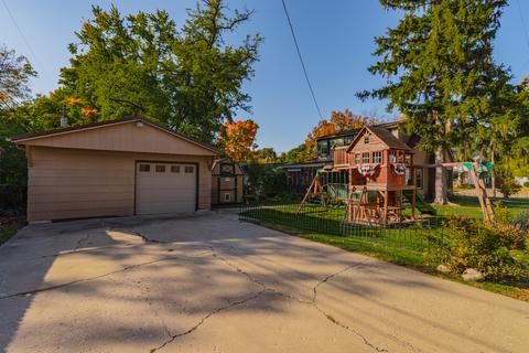 1302 S Linden St, Normal, IL 61761 photo 2
