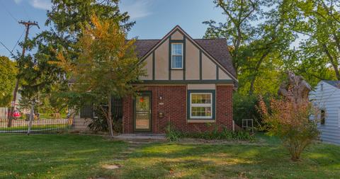 1302 S Linden St, Normal, IL 61761 photo 1
