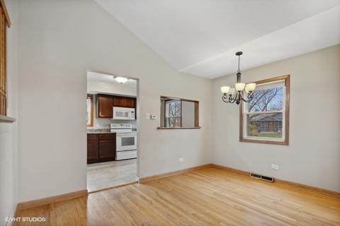 447 E Park Ave, Elmhurst, IL 60126 photo 10