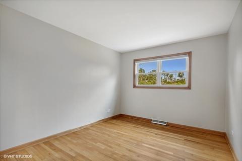 447 E Park Ave, Elmhurst, IL 60126 photo 15